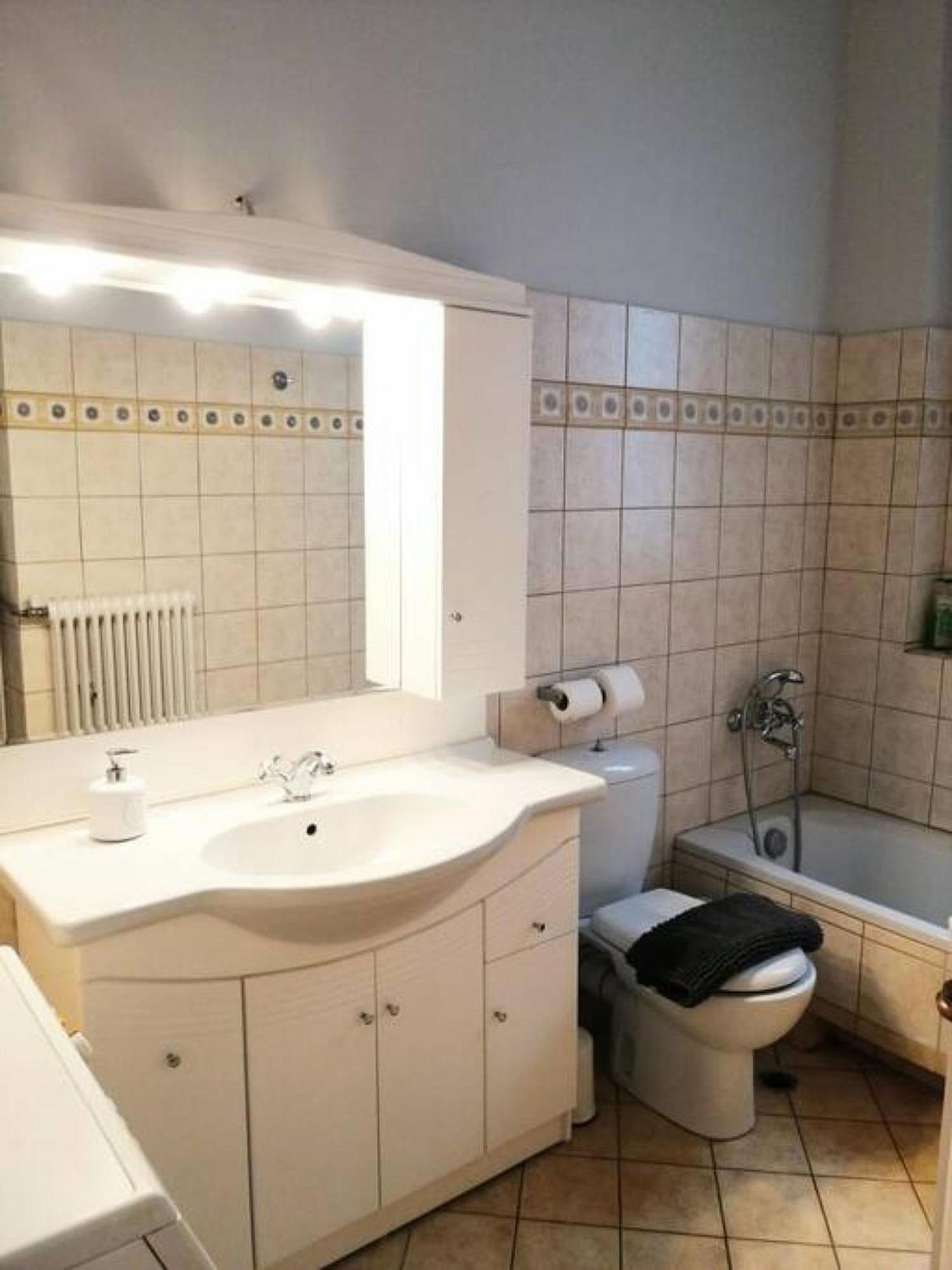 Elegant Apartment Under The Acropolis Афины Экстерьер фото